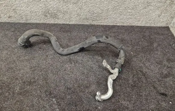 Land Rover Range Rover Sport L494 Engine coolant pipe/hose FPLA8C202CA