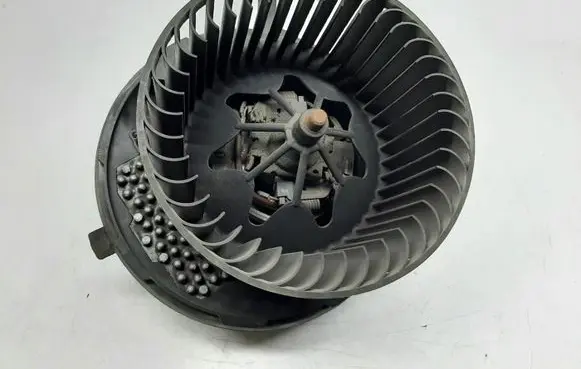 Volkswagen Scirocco Heater blower motor/fan resistor 1K1820015J