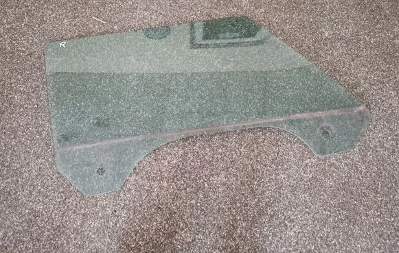 Mini One - Cooper Coupe R56 Front door window/glass (coupe) 