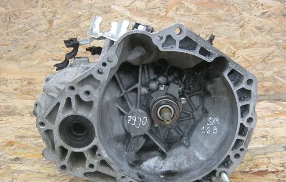 Suzuki SX4 Manual 5 speed gearbox 79J0