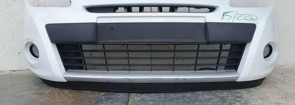 Renault Clio III Front bumper 8200799935