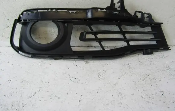 BMW 3 F30 F35 F31 Front bumper lower grill 7386146