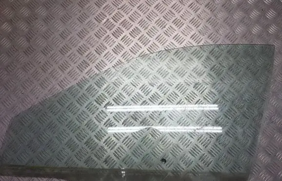 Mitsubishi Galant Front door window glass four-door