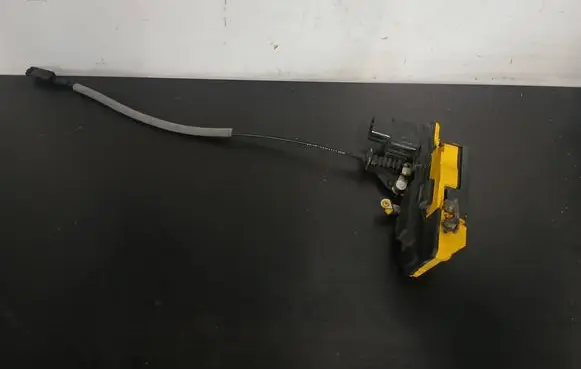 Volvo S60 Rear door lock 31253056