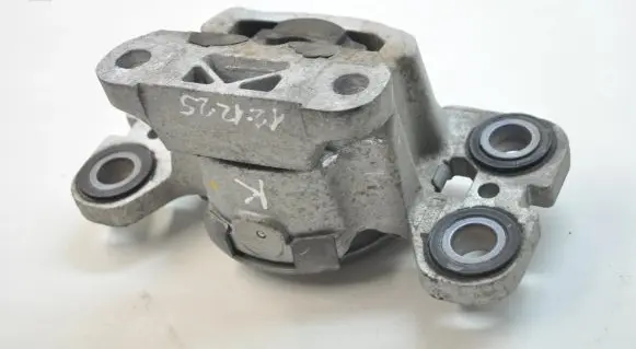 Volvo XC60 Engine mount bracket 31316875