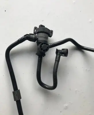 BMW 3 F30 F35 F31 Valve vacuum 7636144