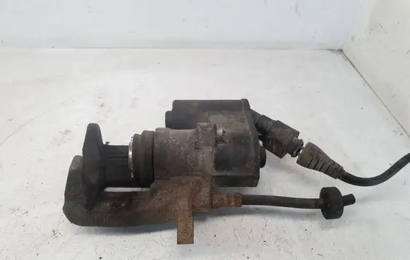Audi A6 S6 C6 4F Rear brake caliper S921