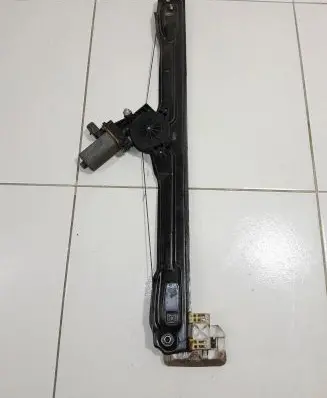 Iveco Daily 6th gen Front door window regulator with motor NOCODE