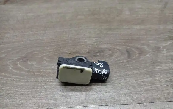Volvo XC70 Airbag deployment crash/impact sensor 30712107