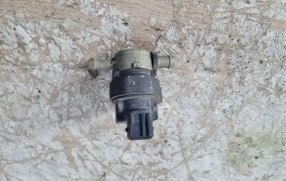 Mercedes-Benz CLK A208 C208 Turbo solenoid valve 0004701693