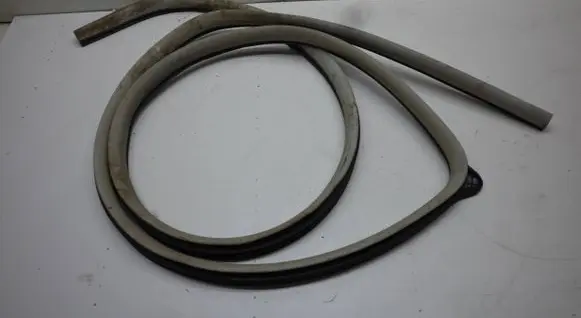 Chrysler Town u0026 Country V Front door rubber seal 