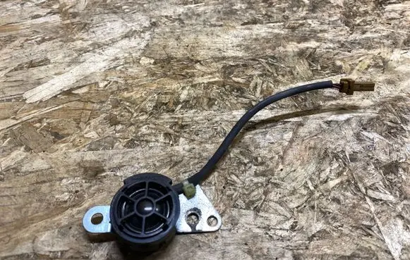 Infiniti G37 Front door high frequency speaker 28148JK10A