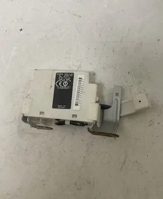 Toyota Prius (XW20) Door central lock control unit/module 8999247020