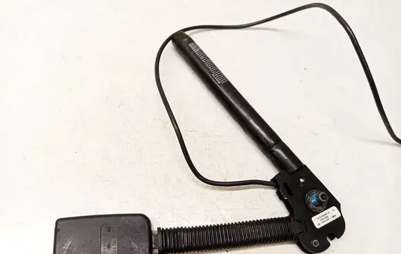 Citroen C4 I Front seatbelt buckle 560555173A