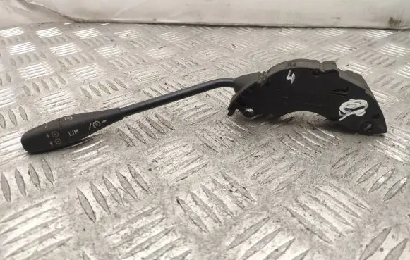 Mercedes-Benz E W211 Cruise control switch A0085452524