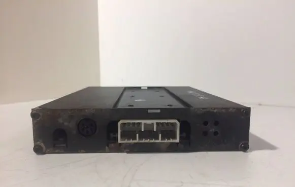 Mitsubishi Eclipse Sound amplifier MR515844