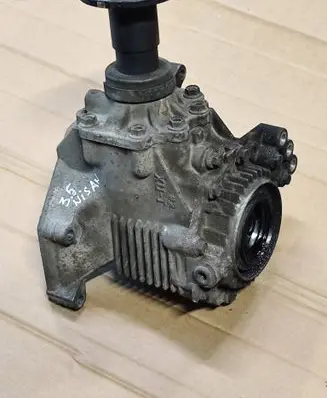 Nissan Murano Z50 Gearbox transfer box case HUT