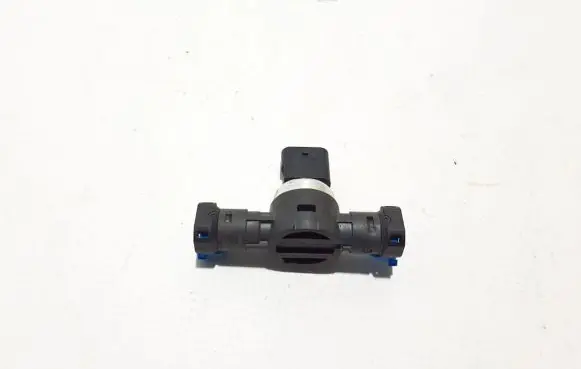 Volvo XC60 Fuel pressure sensor 32363465