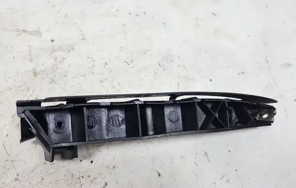 Audi A3 S3 8L Front bumper mounting bracket 8L0807183D