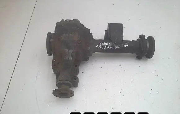 Nissan Terrano Rear differential 2700td 38511623007