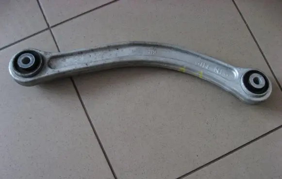 Cadillac CT6 Rear upper control arm/wishbone