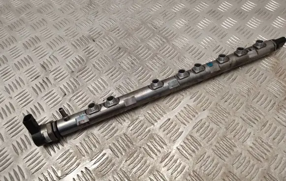 BMW X3 F25 Fuel main line pipe 7805423 13537805423
