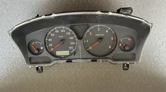Nissan Patrol Y61 Speedometer (instrument cluster) 24812VD300 24814VD272