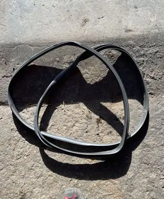 KIA Optima Rubber seal rear door braknumeruczci