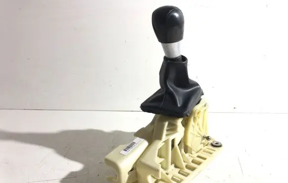 Volvo V70 Gear shifter/selector 30735181 0000969310