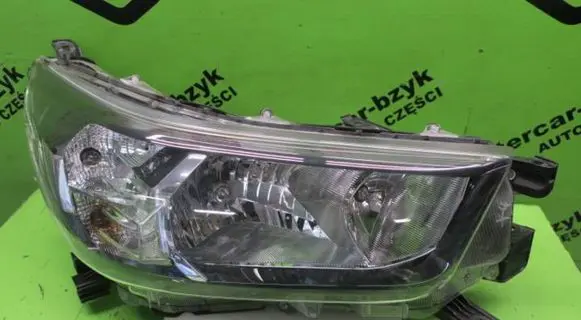 Toyota Hilux VIII Headlight/headlamp OK-177