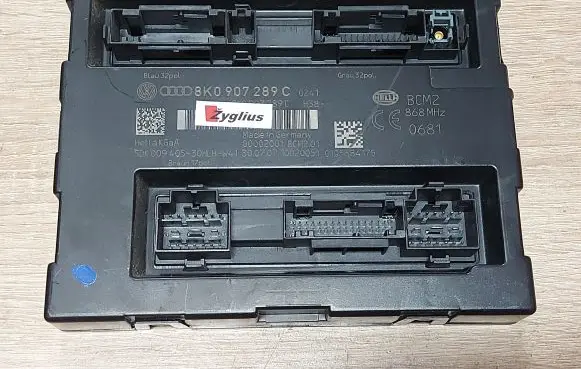 Audi A4 S4 B8 8K Comfort/convenience module 8K0907289C