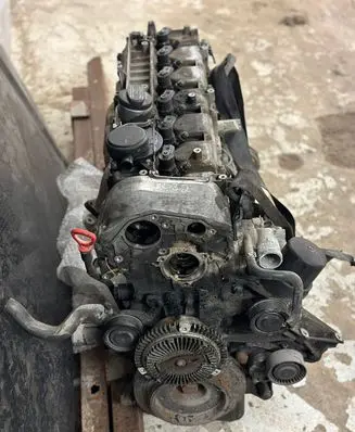 Mercedes-Benz E W210 Engine