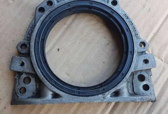 Volkswagen Corrado other engine part 055103173B