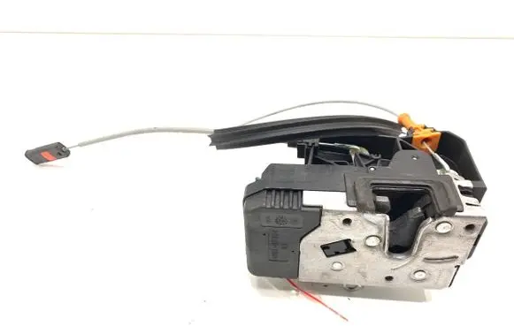 Opel Meriva A Front door lock 13154791