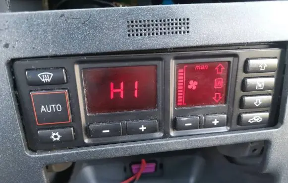 Audi A3 S3 8L Climate control unit 8L0820043D 5HB00760804