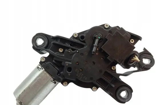 Volkswagen Golf V Rear window wiper motor 0390201800