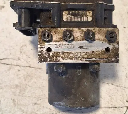Subaru Outback ABS Pump 0265234662 08021131583 27530AG250