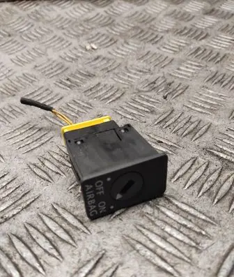 Volkswagen PASSAT CC Passenger airbag on/off switch 3C0919237C