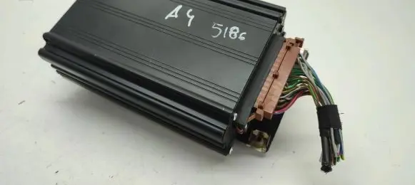 Audi A4 S4 B5 8D Sound amplifier 8D0035225