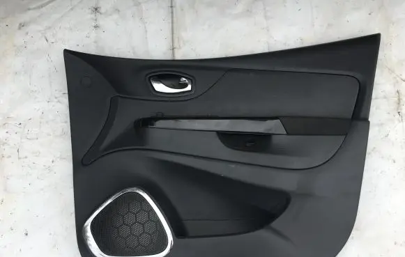Renault Captur Front door card panel trim 809000571R