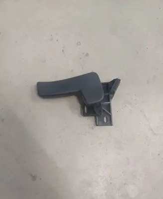 Volkswagen Golf VII Engine bonnet (hood) release handle 6R1823633