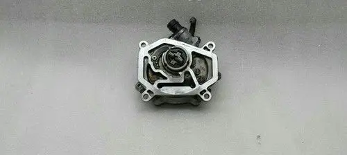 Mercedes-Benz C W204 Vacuum pump A1331800401