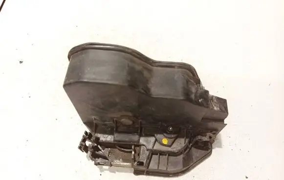 BMW 5 E60 E61 Front door lock 7167071