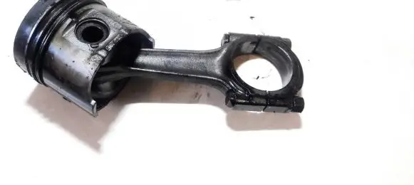 Citroen Berlingo Piston with connecting rod