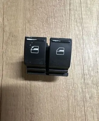 Volkswagen PASSAT B6 Electric window control switch 1K3959857 0316038