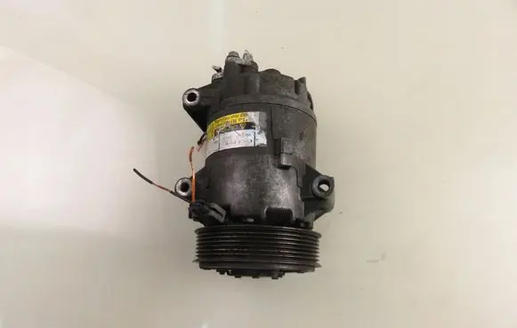 Renault Scenic II - Grand scenic II Air conditioning (A/C) compressor (pump)
