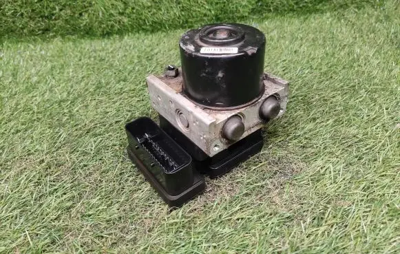 Opel Zafira B ABS Pump 13246534BE