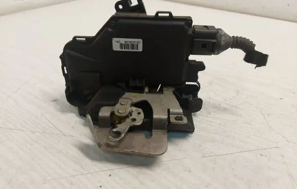 Audi A4 S4 B6 8E 8H Front door lock 8E1837016C