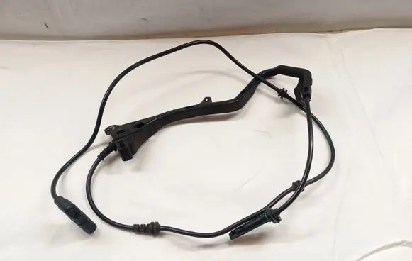 Mercedes-Benz GLC X253 C253 ABS rear brake sensor A0575451728