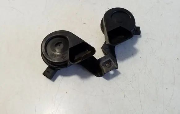 Audi TT TTS Mk2 Horn signal 8J0951221